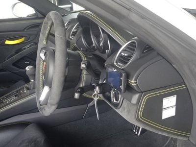 2020 Porsche 718 SPYDER 缩略图 34