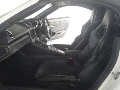 2020 Porsche 718 SPYDER 缩略图 24