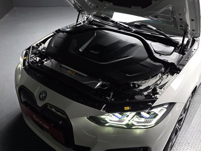 BMW I4 - 7