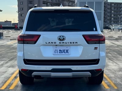 TOYOTA LAND CRUISER 300 - 4