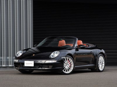 PORSCHE 911 CABRIOLET
