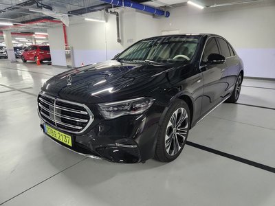 MERCEDES-BENZ E-CLASS - 2