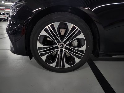 MERCEDES-BENZ E-CLASS - 3