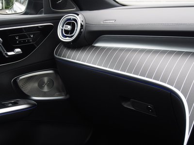 2025 Mercedes-BENZ C-CLASS — фото 10