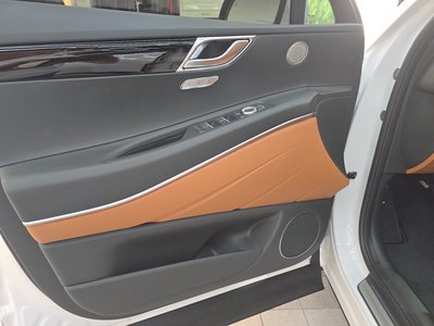 GENESIS GV80 - 10