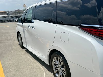 2025 Toyota ALPHARD — миниатюра 32