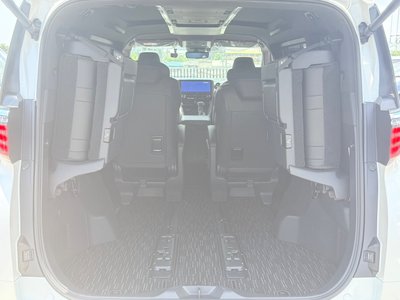 2025 Toyota ALPHARD — миниатюра 73