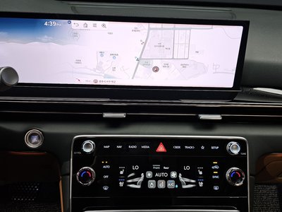 2024 Genesis GV80 thumbnail 20