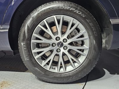 2024 Genesis GV80 photo 8