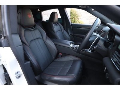 MASERATI LEVANTE - 8