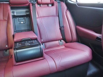 صورة مصغرة 67 لـ 2024 Lexus ES