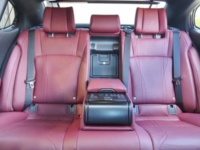صورة مصغرة 29 لـ 2024 Lexus ES