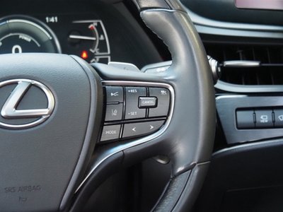 صورة مصغرة 38 لـ 2024 Lexus ES