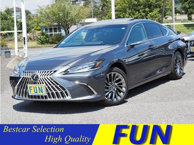 صورة 1 لـ 2024 Lexus ES