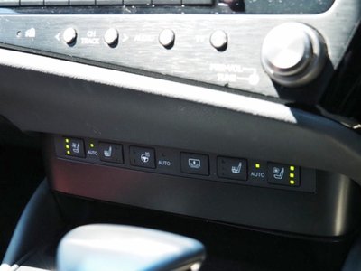 صورة مصغرة 51 لـ 2024 Lexus ES