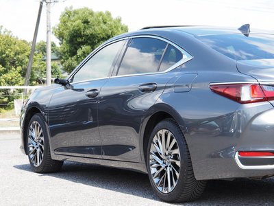 صورة مصغرة 13 لـ 2024 Lexus ES