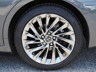 صورة مصغرة 18 لـ 2024 Lexus ES