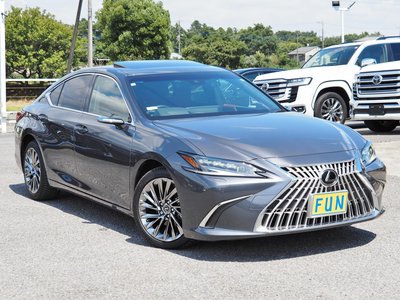 صورة 3 لـ 2024 Lexus ES