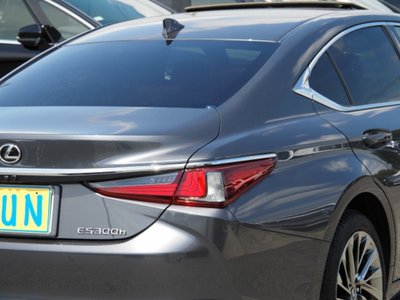 صورة مصغرة 72 لـ 2024 Lexus ES