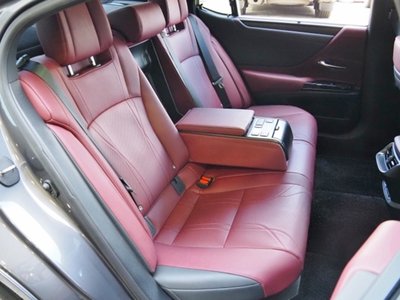 صورة مصغرة 31 لـ 2024 Lexus ES