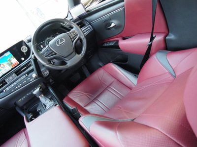 صورة مصغرة 66 لـ 2024 Lexus ES