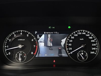 صورة 8 لـ 2019 Genesis G90
