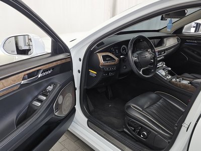 صورة 10 لـ 2019 Genesis G90