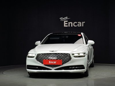 صورة 2 لـ 2019 Genesis G90