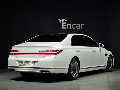صورة 4 لـ 2019 Genesis G90