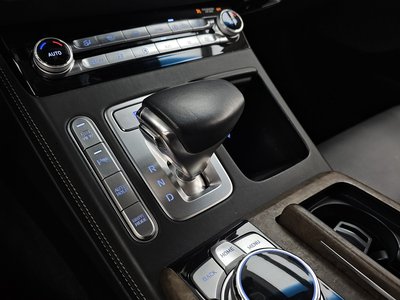 صورة 9 لـ 2019 Genesis G90