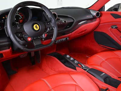 FERRARI F8 TRIBUTO - 9