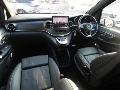 صورة 4 لـ 2022 Mercedes-BENZ V-CLASS