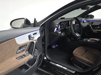 MERCEDES-BENZ CLA - 10