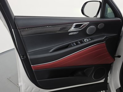 صورة مصغرة 14 لـ 2024 Genesis GV80 COUPE