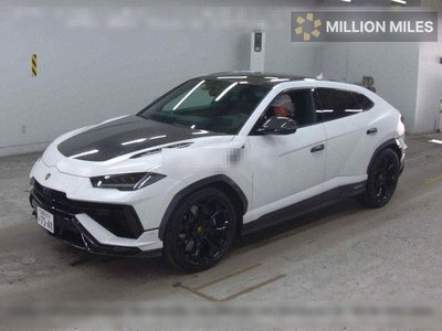 LAMBORGHINI URUS - 4