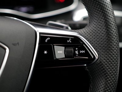 صورة مصغرة 29 لـ 2025 AUDI S6