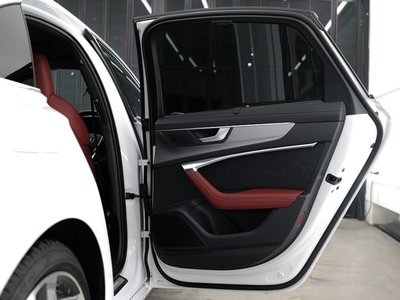 صورة مصغرة 22 لـ 2025 AUDI S6