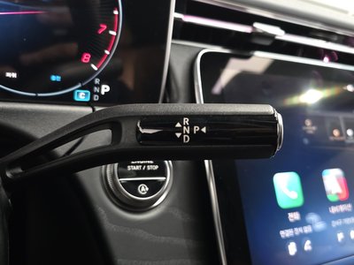 MERCEDES-BENZ E-CLASS - 9