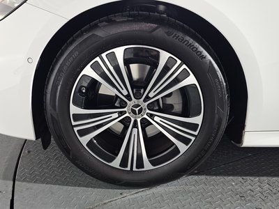 MERCEDES-BENZ E-CLASS - 6