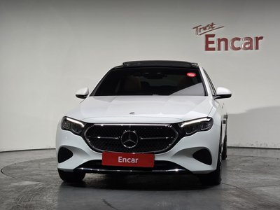 MERCEDES-BENZ E-CLASS - 2