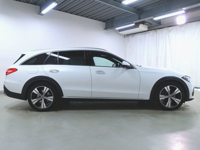 MERCEDES-BENZ C-CLASS ALL-TERRAIN - 8
