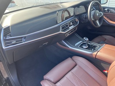 2022 BMW X7 — миниатюра 29