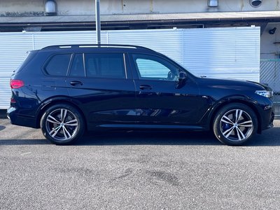 2022 BMW X7 — миниатюра 11