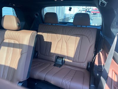 2022 BMW X7 — миниатюра 33