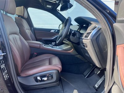 2022 BMW X7 — миниатюра 18