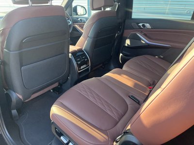 2022 BMW X7 — миниатюра 32
