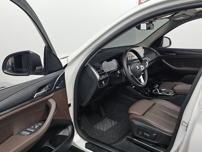 صورة 10 لـ 2024 BMW X3