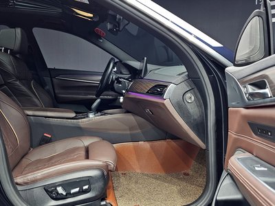 BMW 6 SERIES GT - 10