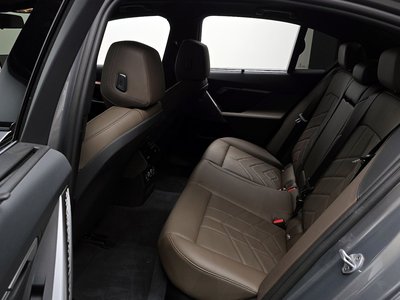 صورة مصغرة 11 لـ 2025 BMW I5