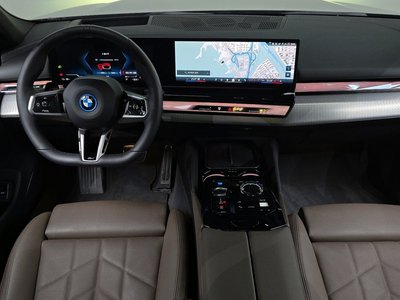 صورة 5 لـ 2025 BMW I5